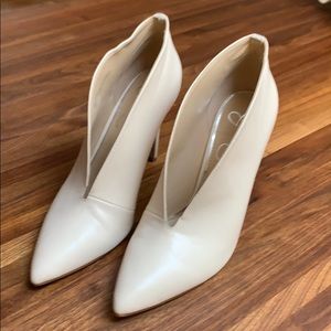Jessica Simpson cream color high heel booty shoes￼